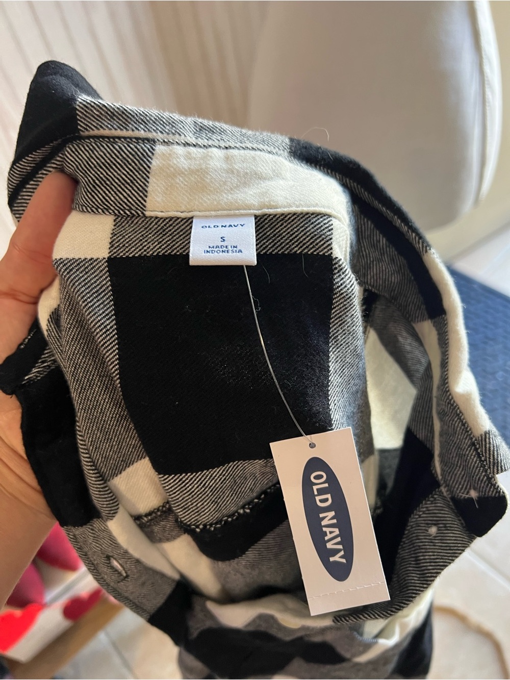 Old Navy Black and White Buffalo Plaid Button-Down Shirt - Picture 7 of 7